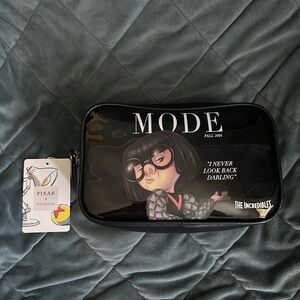 Disney’s The Incredibles Edna Transparent Makeup Bag